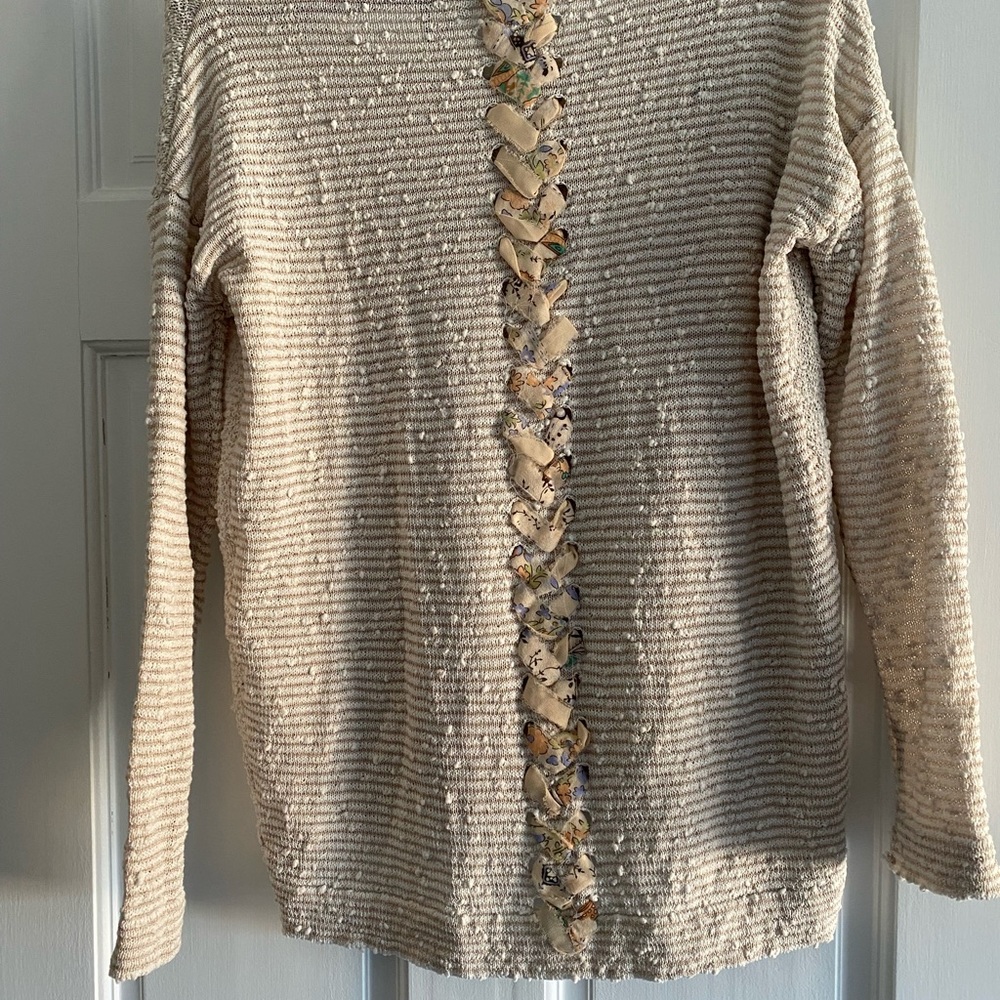 Akemi + Kin sweater - Picture 3 of 3